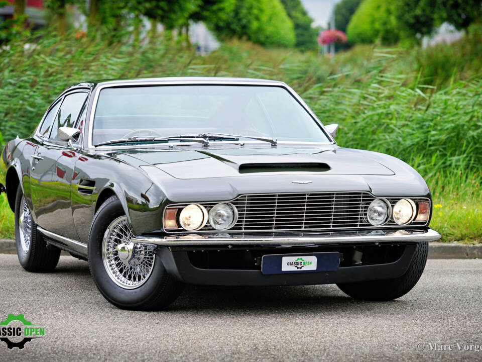 Image 18/50 of Aston Martin DBS (1970)