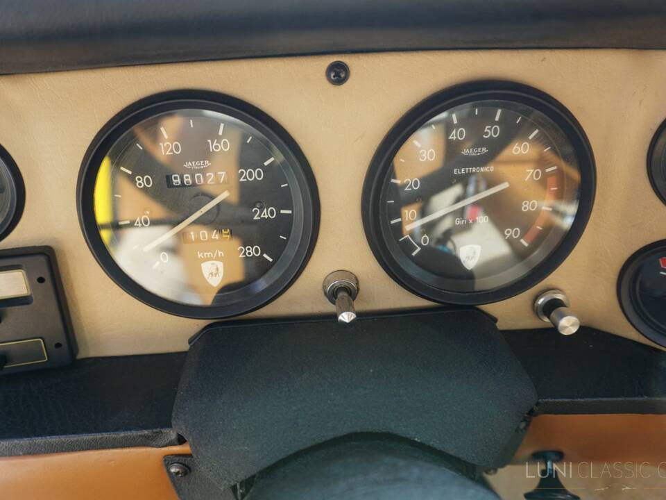Bild 40/64 von Lamborghini Espada 400 GT (1973)