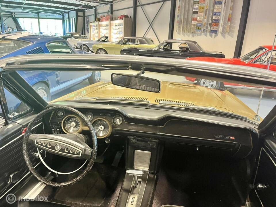 Image 20/26 of Ford Mustang 289 (1968)