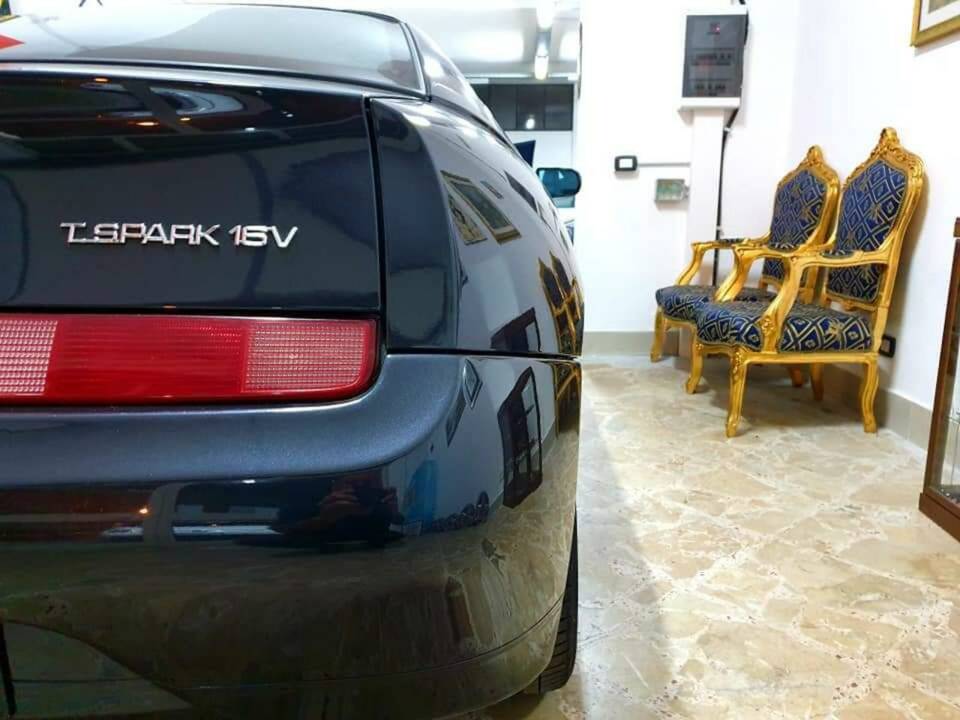 Image 7/12 of Alfa Romeo GTV 2.0 Twin Spark (1995)