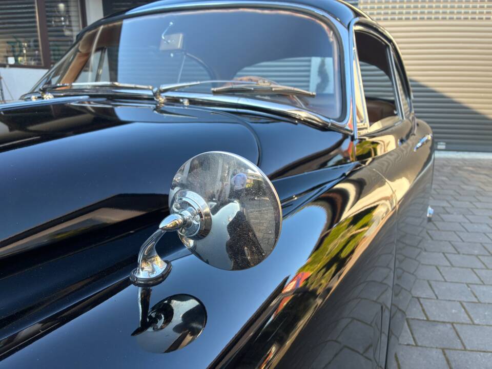 Image 33/46 de Jaguar XK 150 3.8 SE FHC (1960)
