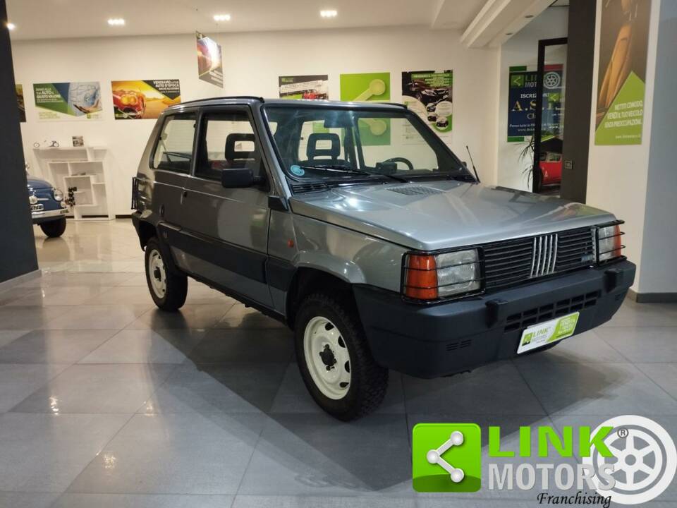 Image 3/10 de FIAT Panda 4x4 1,0 (1988)