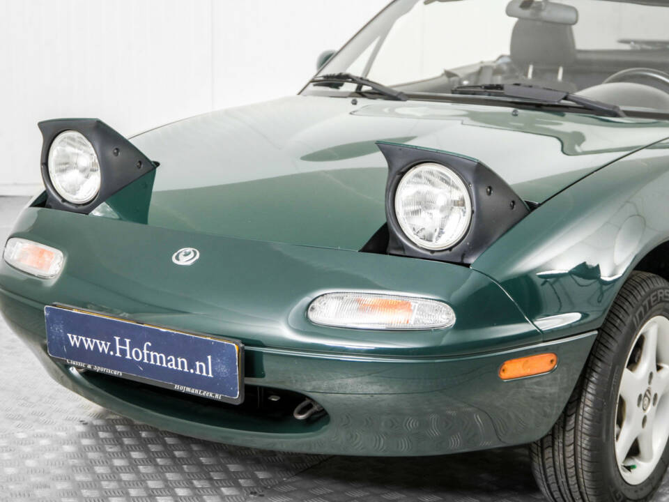 Image 18/50 of Mazda MX-5 1.6 (1997)