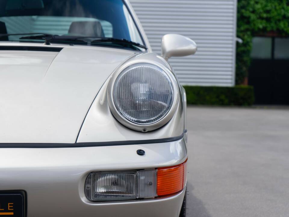 Bild 18/31 von Porsche 911 Carrera 4 (1990)