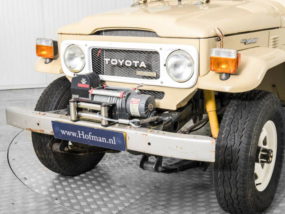 Bild 19/50 von Toyota Landcruiser BJ 45 (1982)