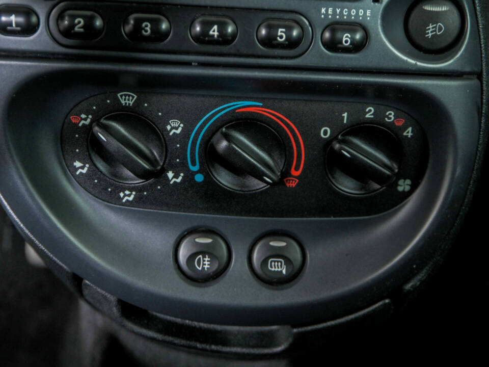 Image 21/39 of Ford Streetka (2003)