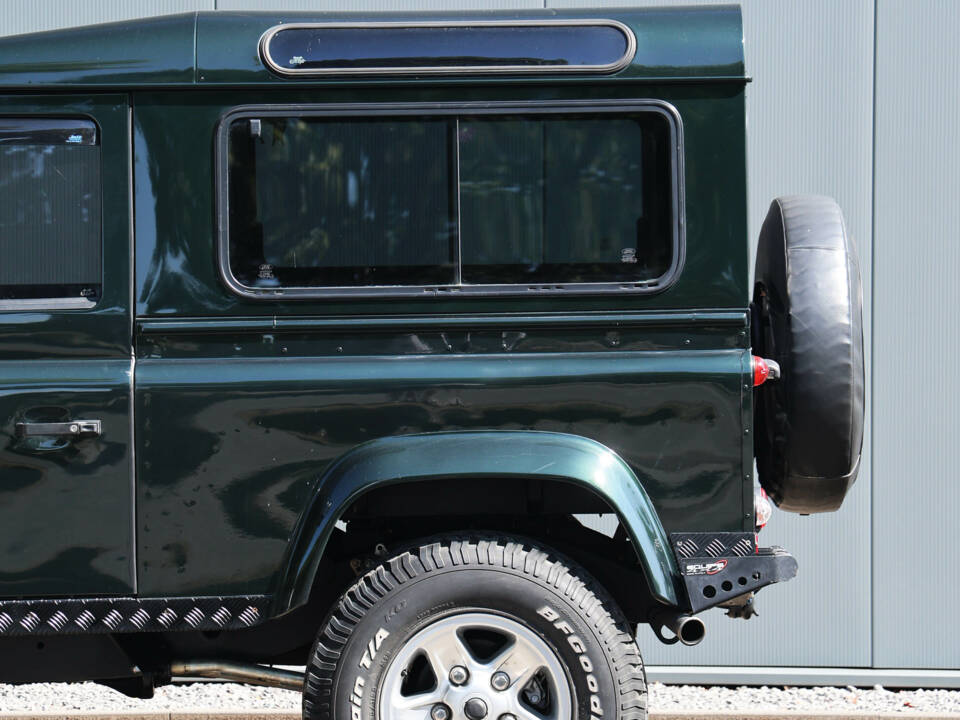 Afbeelding 17/38 van Land Rover 90 (1989)