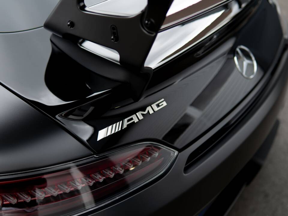 Image 18/37 of Mercedes-AMG GT Black Series (2022)