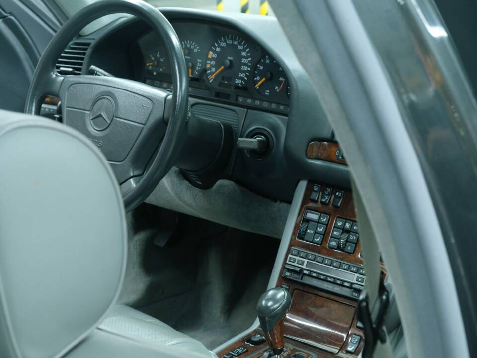 Bild 35/50 von Mercedes-Benz 600 SEL (1992)