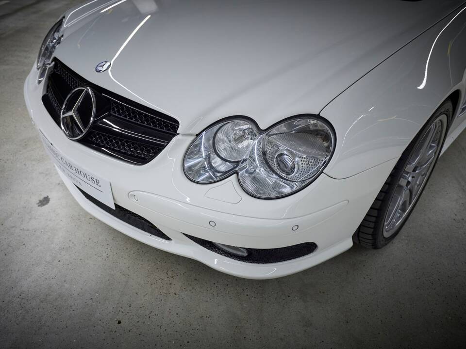 Image 38/99 de Mercedes-Benz SL 55 AMG (2005)