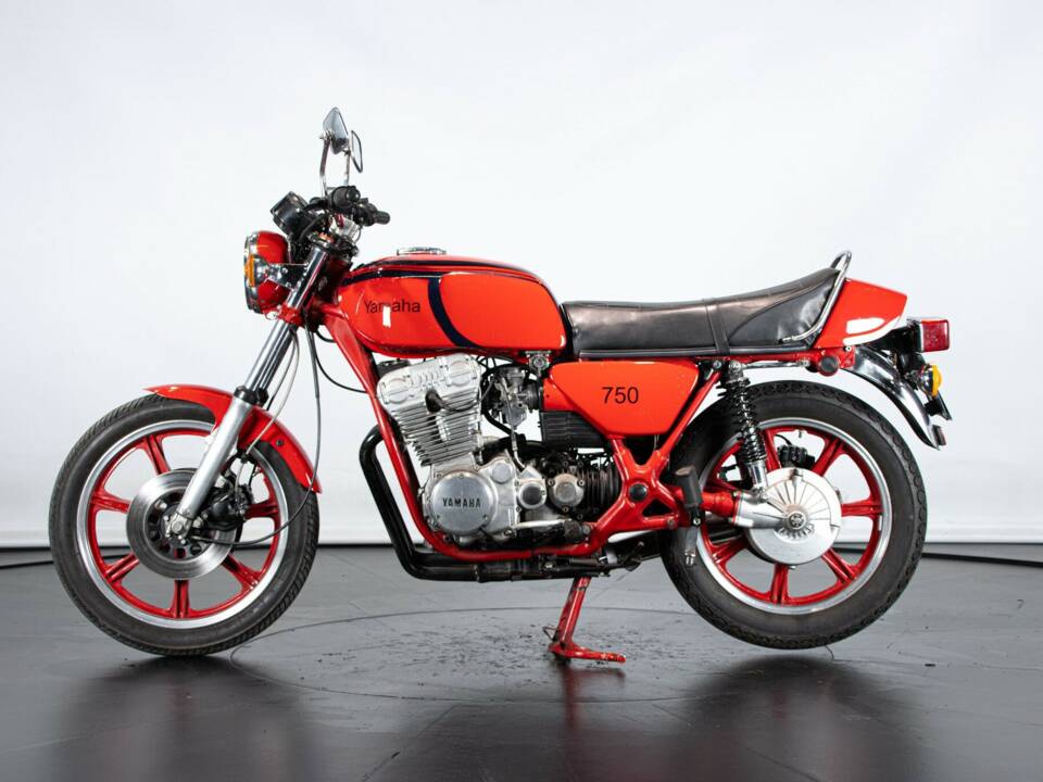 Bild 1/50 von Yamaha XS 750 (1979)