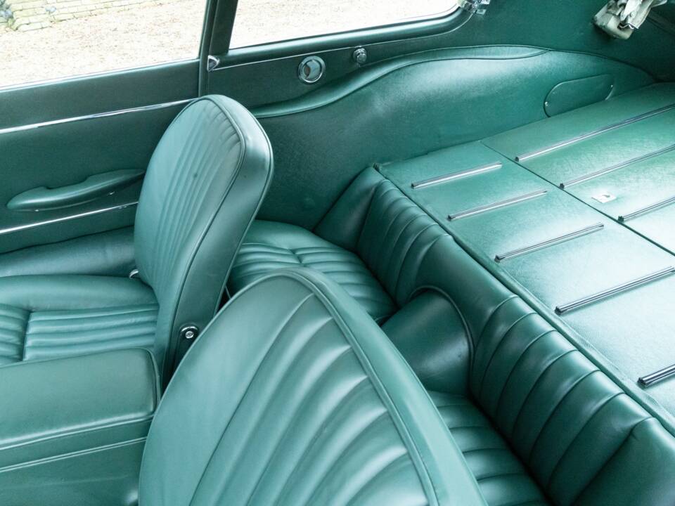 Afbeelding 38/50 van Jaguar E-Type 4.2 (1967)