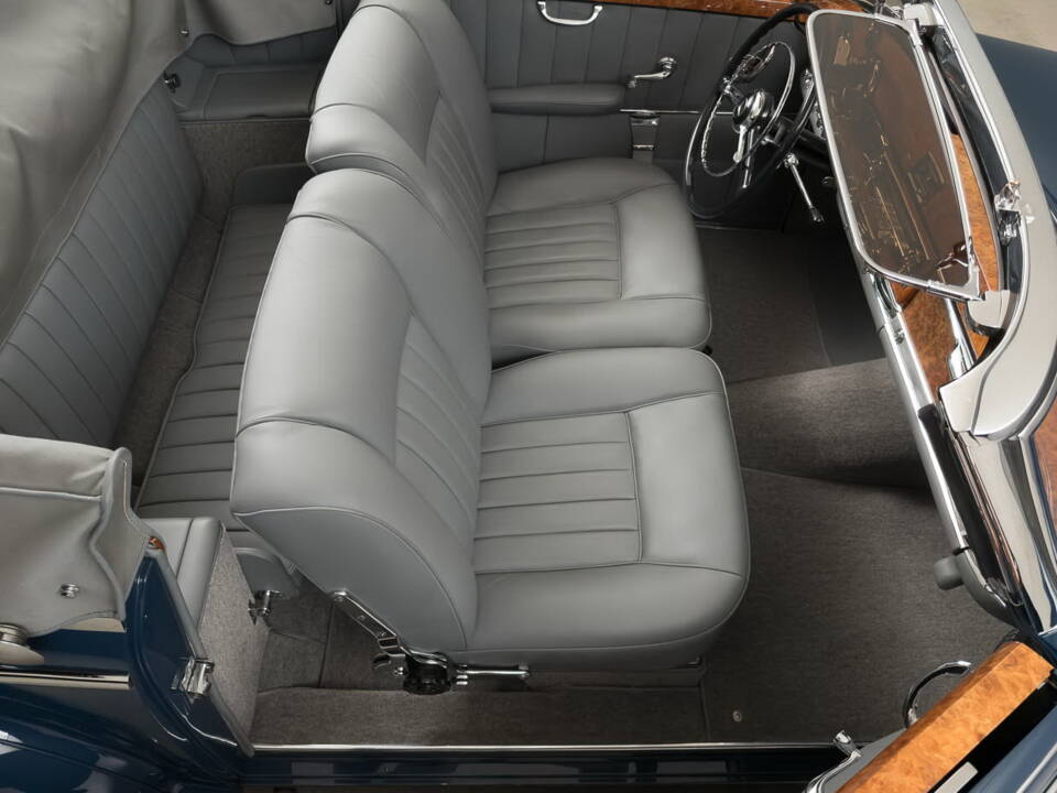 Bild 28/44 von Mercedes-Benz 300 S Cabriolet A (1953)