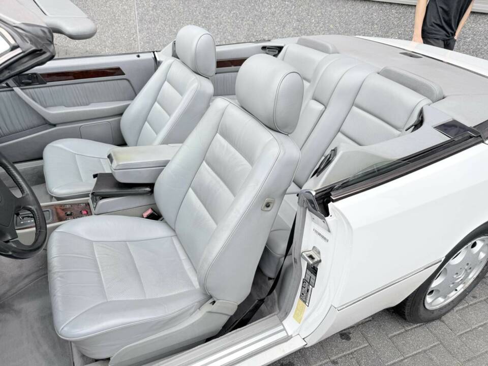 Imagen 16/41 de Mercedes-Benz E 320 (1995)