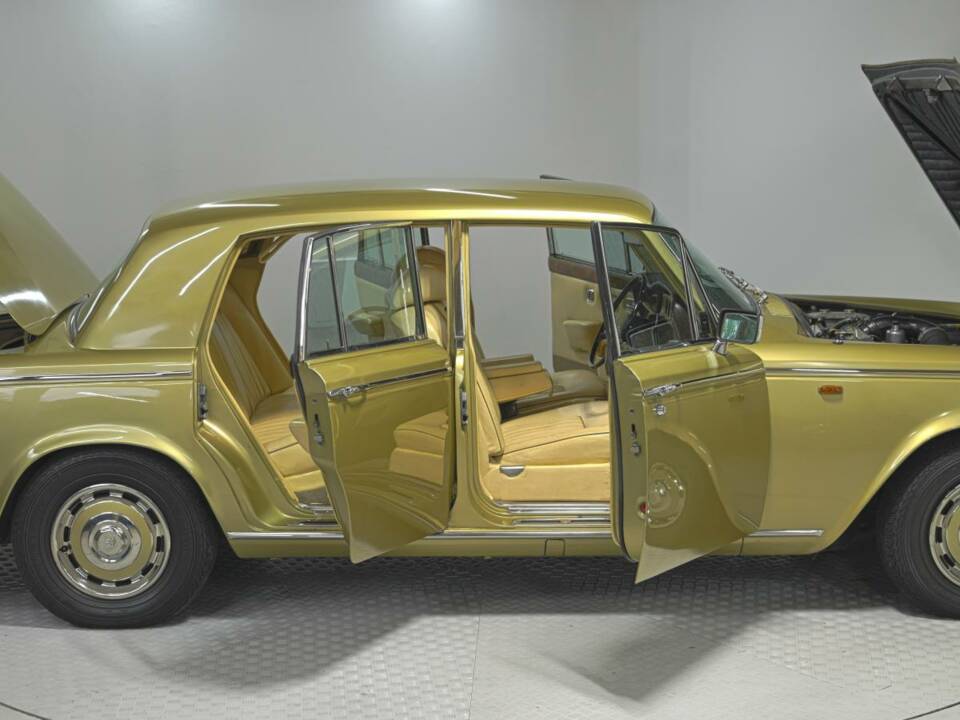 Bild 19/50 von Rolls-Royce Silver Shadow II (1980)