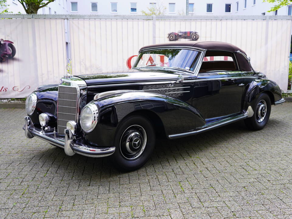 Image 5/32 of Mercedes-Benz 300 S (1953)