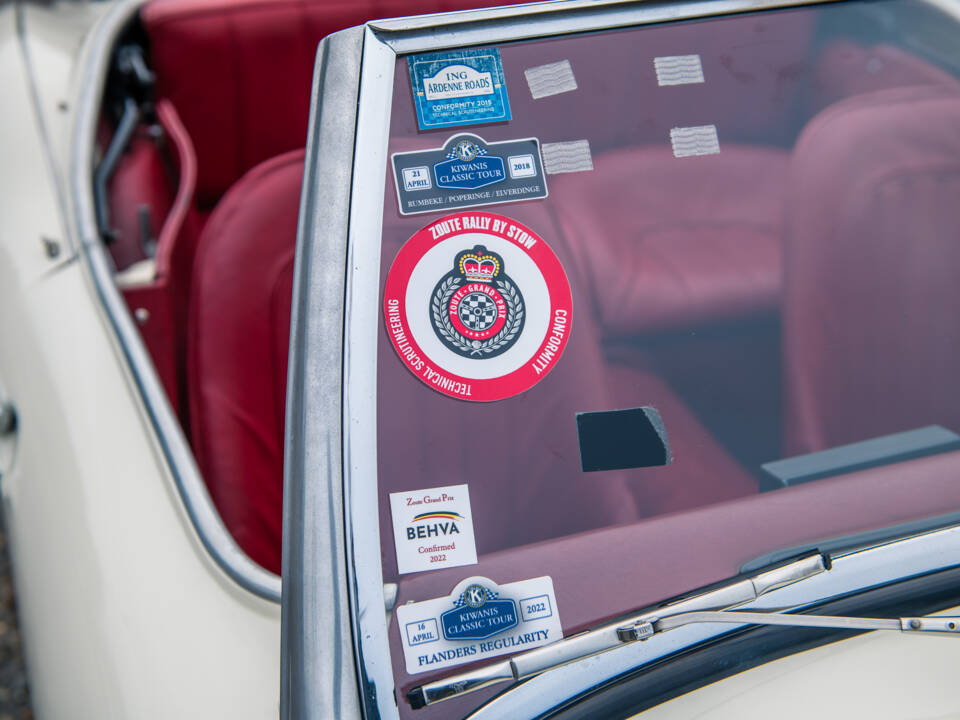 Bild 3/22 von Austin-Healey 100&#x2F;6 (BN4) (1957)