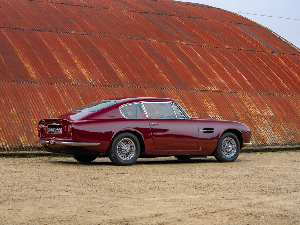 Bild 3/30 von Aston Martin DB 6 Vantage (1969)