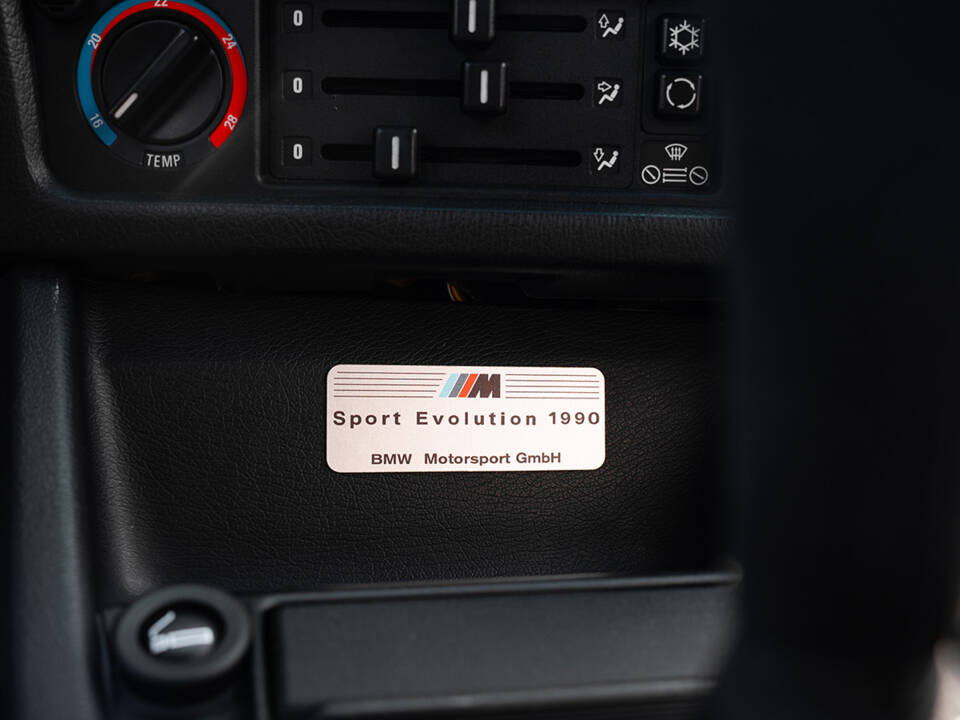 Image 60/91 de BMW M3 Sport Evo (1990)