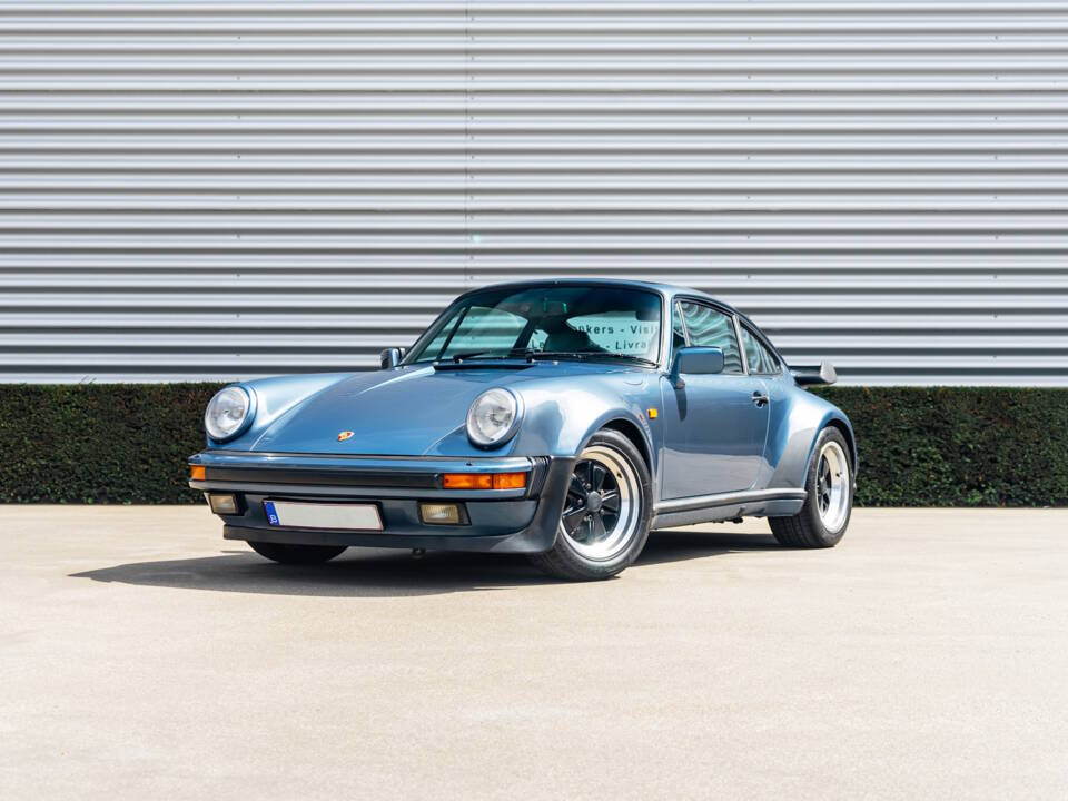 Image 1/33 of Porsche 911 Turbo 3.3 (1988)