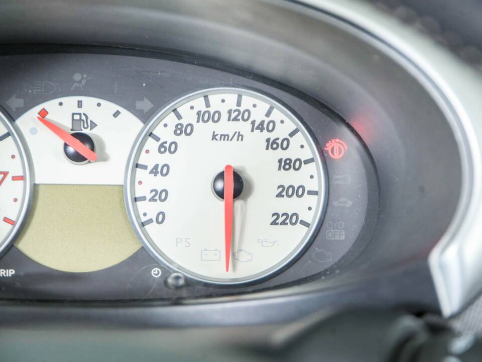 Image 13/47 of Nissan Micra C+C 1.6 (2008)