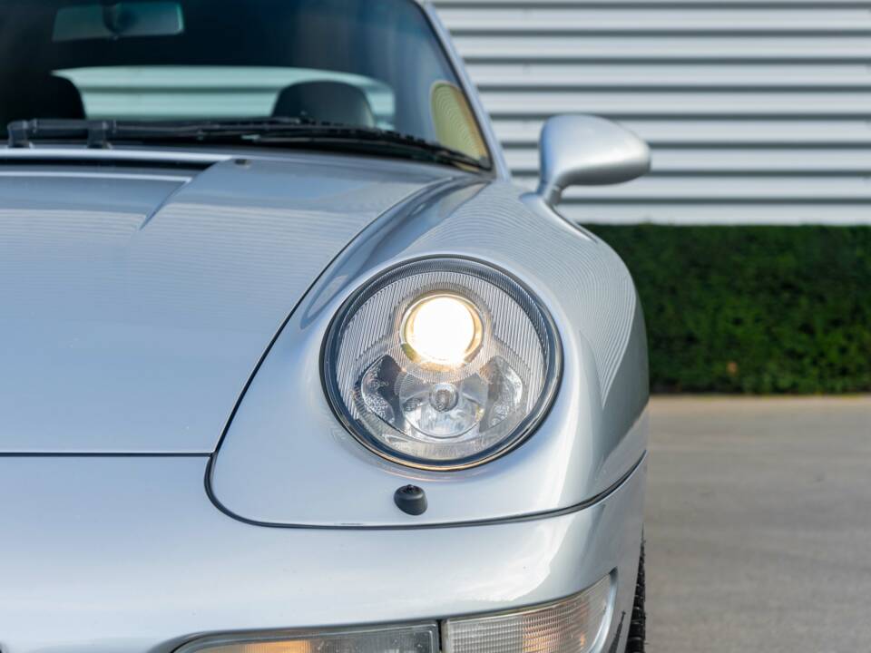Bild 4/33 von Porsche 911 Carrera 4S (1996)
