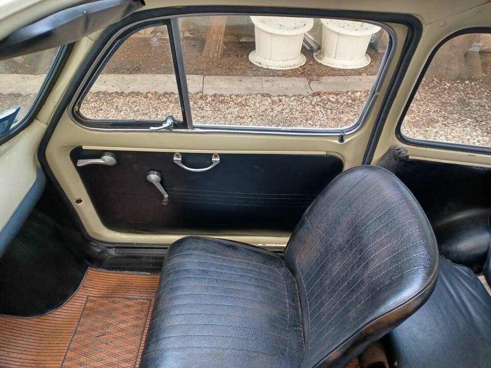 Image 31/59 of FIAT 500 R (1973)
