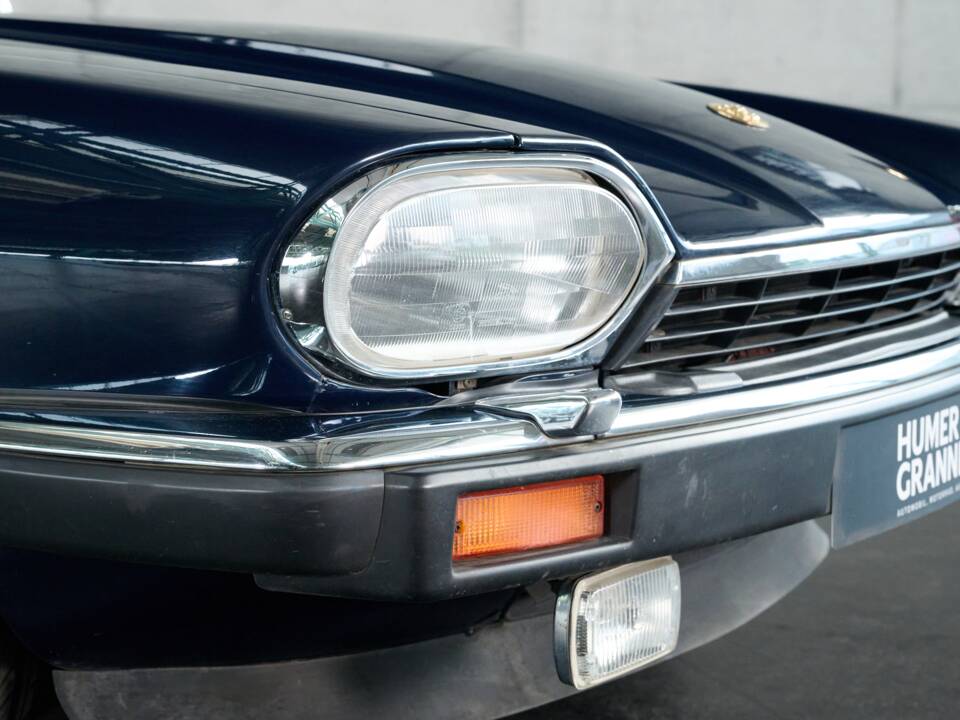 Image 26/50 of Jaguar XJS 5.3 V12 (1993)