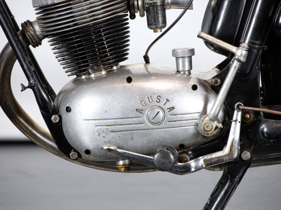 Bild 23/50 von MV Agusta 125 TR (1958)
