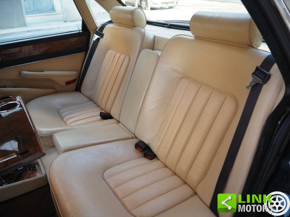 Bild 6/50 von Jaguar Sovereign 3.6 (1988)