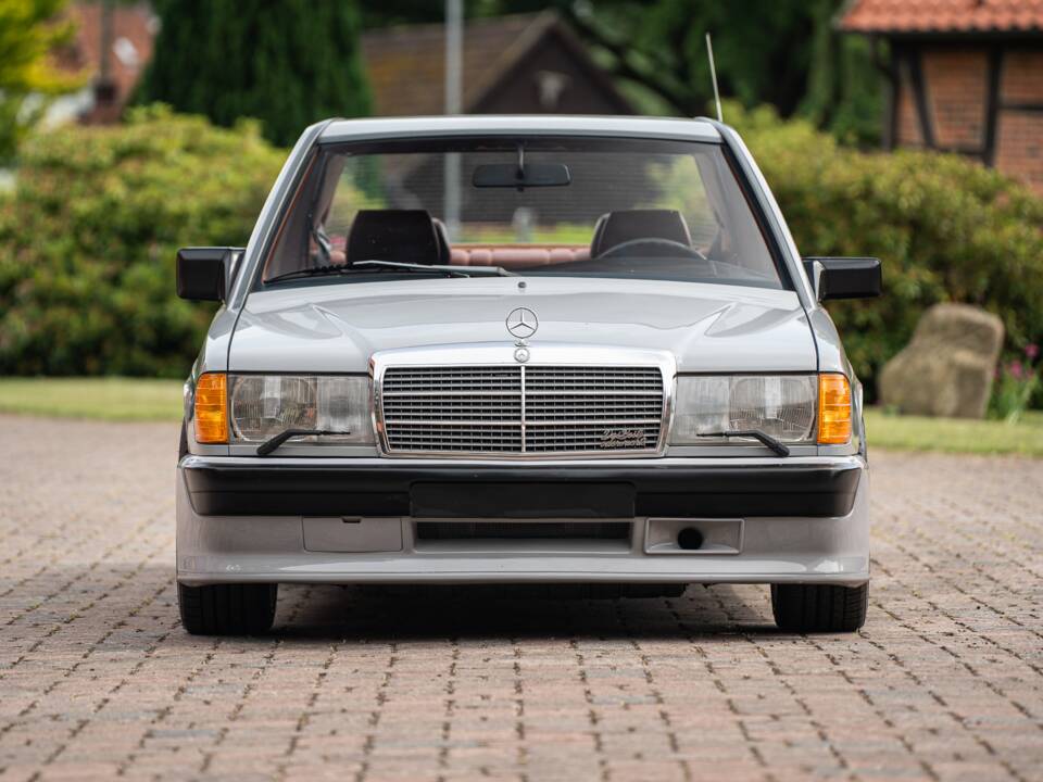 Bild 5/62 von Mercedes-Benz 190 E (1983)