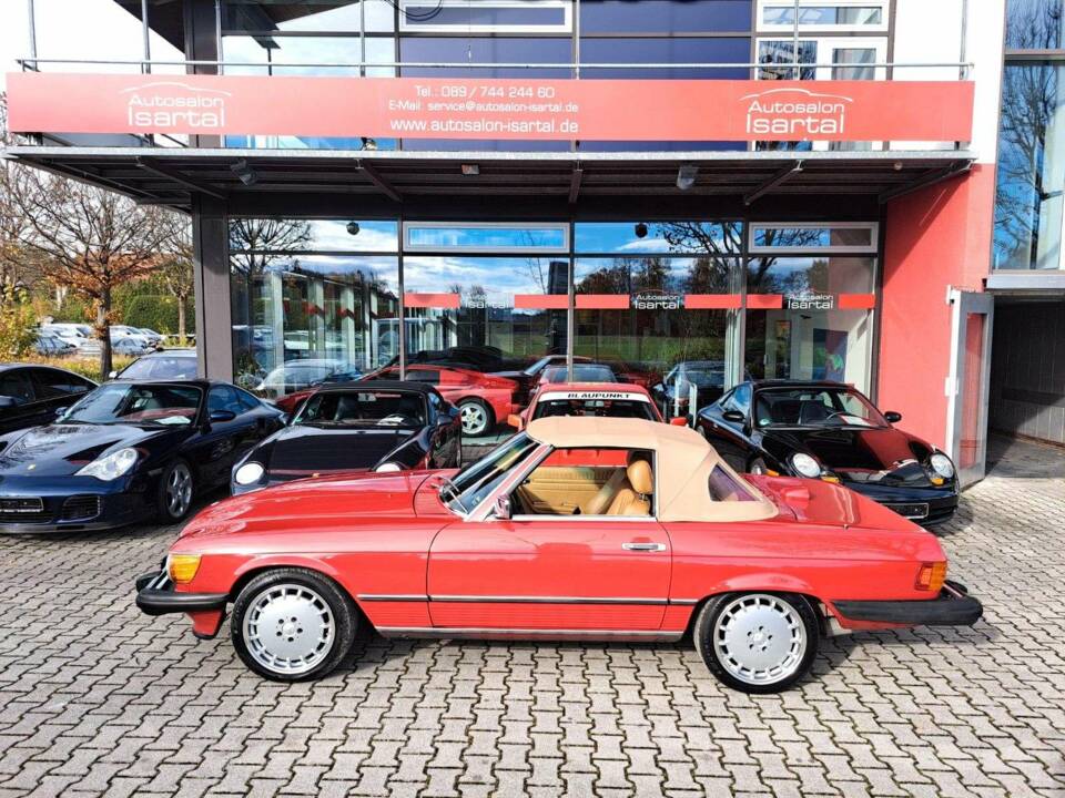 Bild 1/22 von Mercedes-Benz 560 SL (1986)