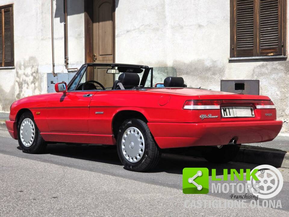 Image 2/10 of Alfa Romeo 1.6 Spider (1991)
