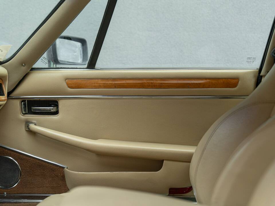 Immagine 23/50 di Jaguar XJ-S 3.6 (1988)