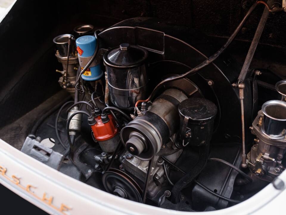 Image 42/48 of Porsche 356 C 1600 (1964)