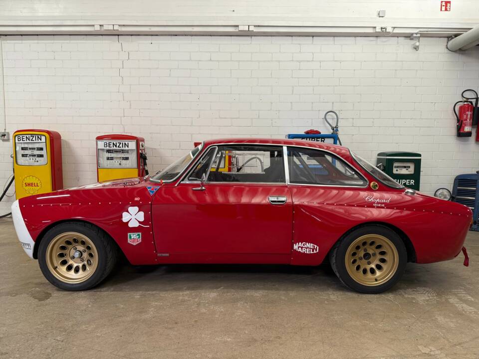 Image 1/18 of Alfa Romeo Giulia GTA 1300 Junior (1970)