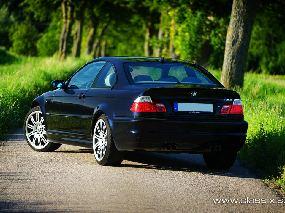 Image 2/26 of BMW M3 (2005)