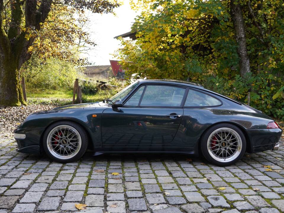 Imagen 5/17 de Porsche 911 Carrera (1995)