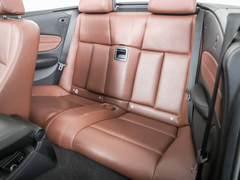 Image 37/50 de BMW 120i (2008)