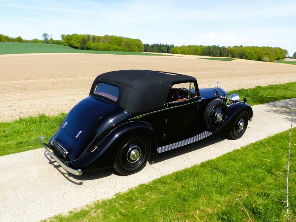 Rolls-Royce 25/30 HP Fixed Head Coupé (FHC) James Young 1936