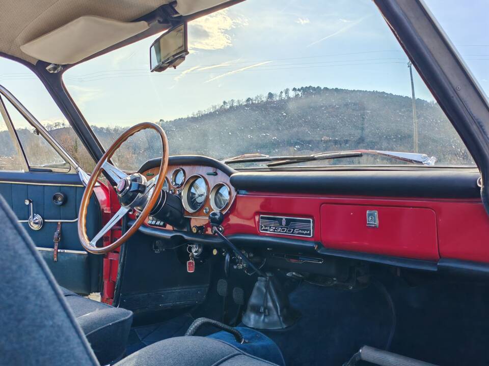 Afbeelding 39/50 van FIAT 2300 S Coupé (1967)