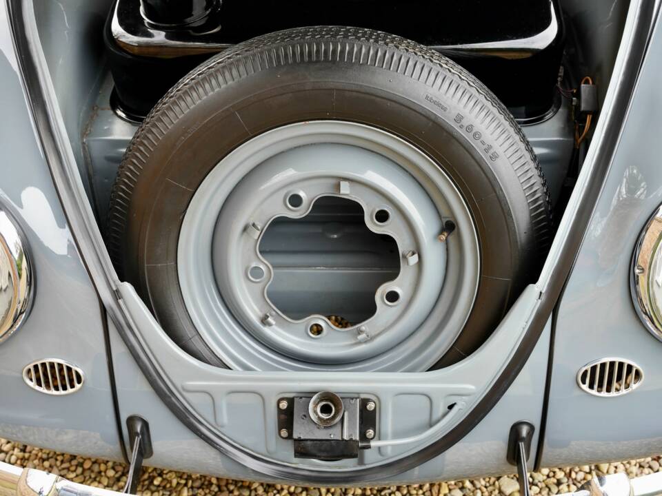 Image 26/50 de Volkswagen Käfer 1200 Standard "Ovali" (1955)