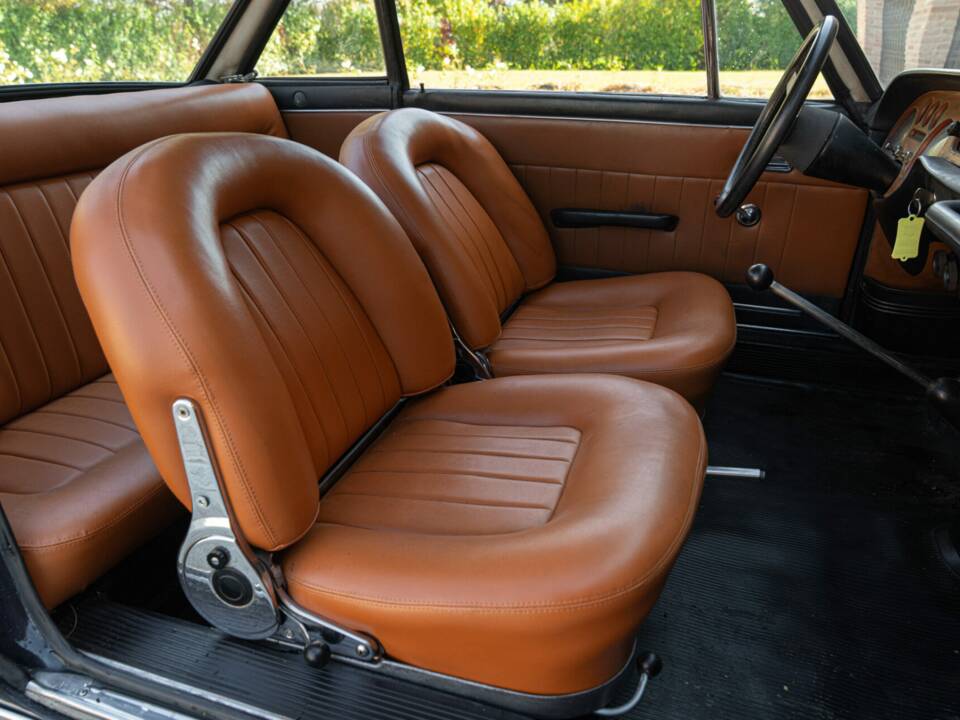 Image 28/50 of Lancia Fulvia Coupe Rallye (1967)