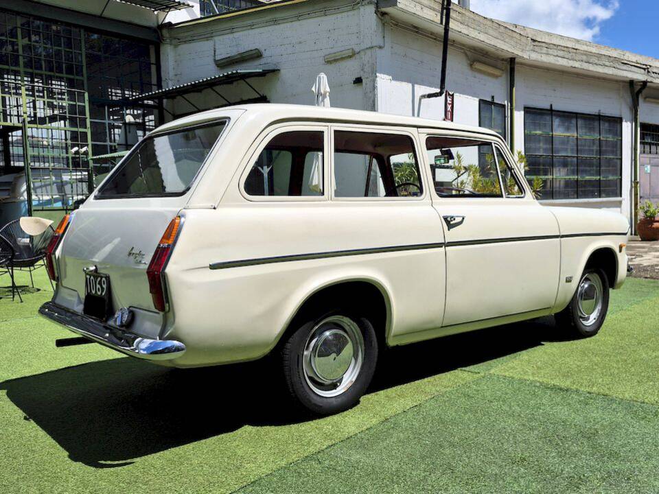 Image 12/63 of Ford Anglia (1965)