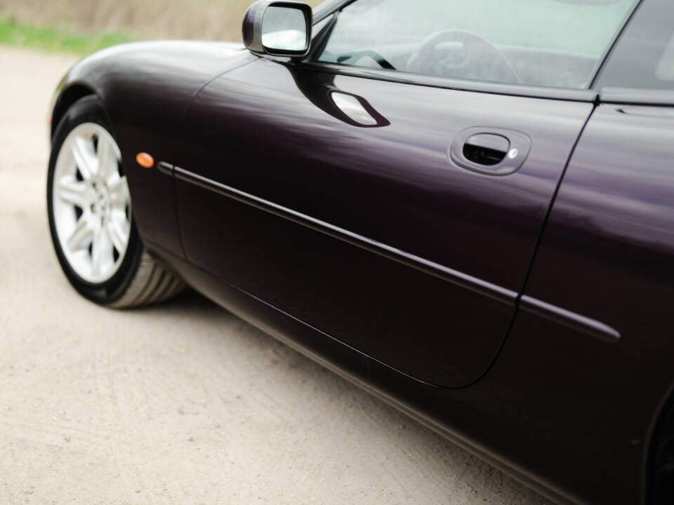 Imagen 35/36 de Jaguar XK8 4.0 (1999)