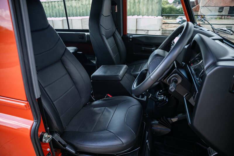 Bild 31/31 von Land Rover Defender 90 "40th Anniversary Overfinch" (2016)