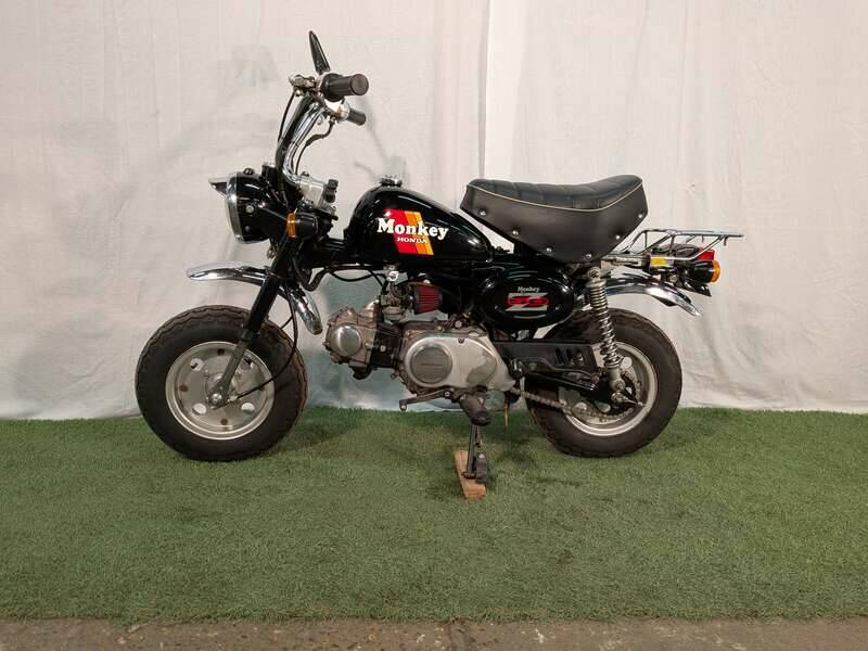 Bild 2/28 von Honda DUMMY (1985)