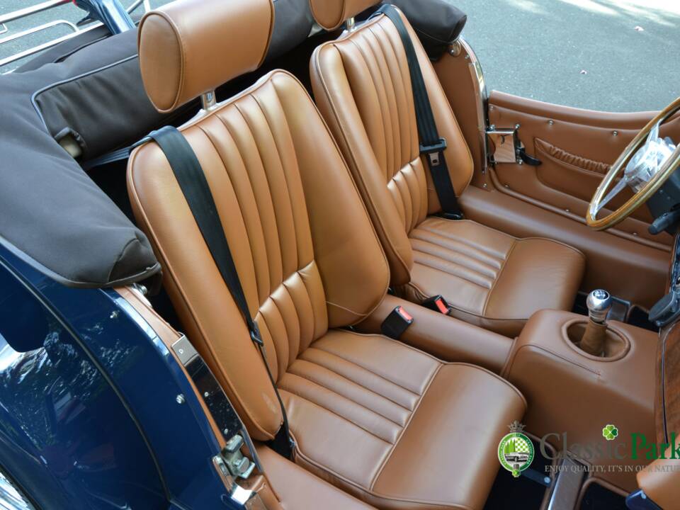 Image 37/50 of Morgan Plus 4 4-seater (2014)