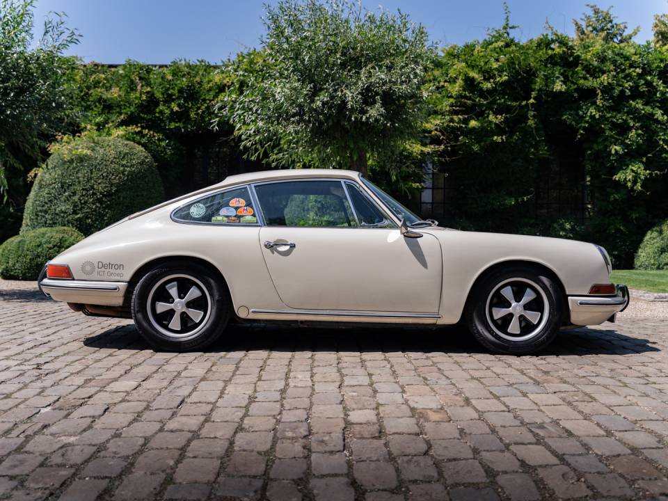 Immagine 11/37 di Porsche 911 2.0 (1965)