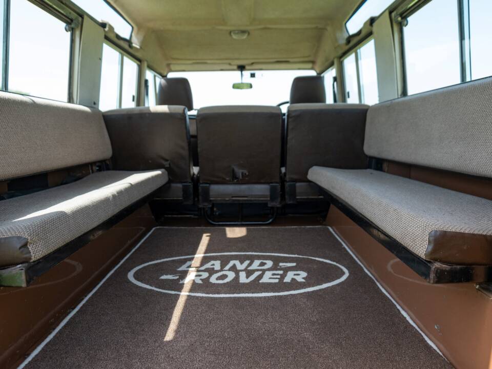 Image 5/33 of Land Rover Defender 110 (1983)